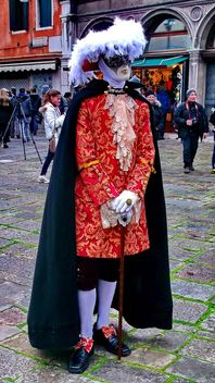 people in masks on carnival - image #333641 gratis